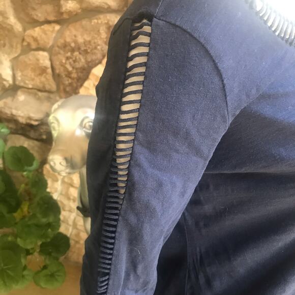 Soft Surroundings Long Sleeve Perforated Scoop Neck Blue Top Women's Size Small - Picture 4 of 6